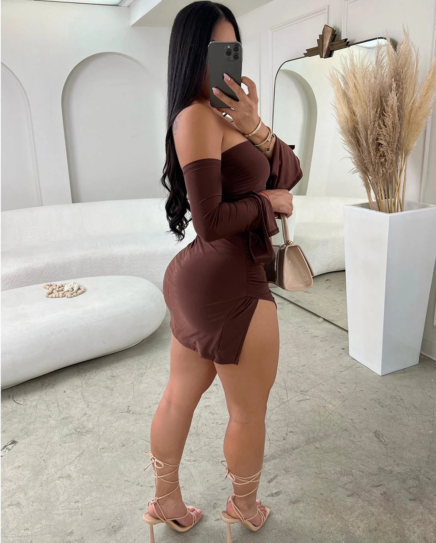 Vestido curto, justo ao corpo, sem alças e costas abertas, Party Style