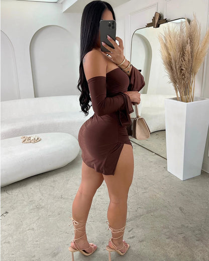 Vestido curto, justo ao corpo, sem alças e costas abertas, Party Style