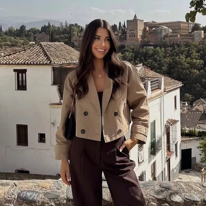 Trench Coat Curto de Abotoamento Duplo – Outerwear Vintage e Chic