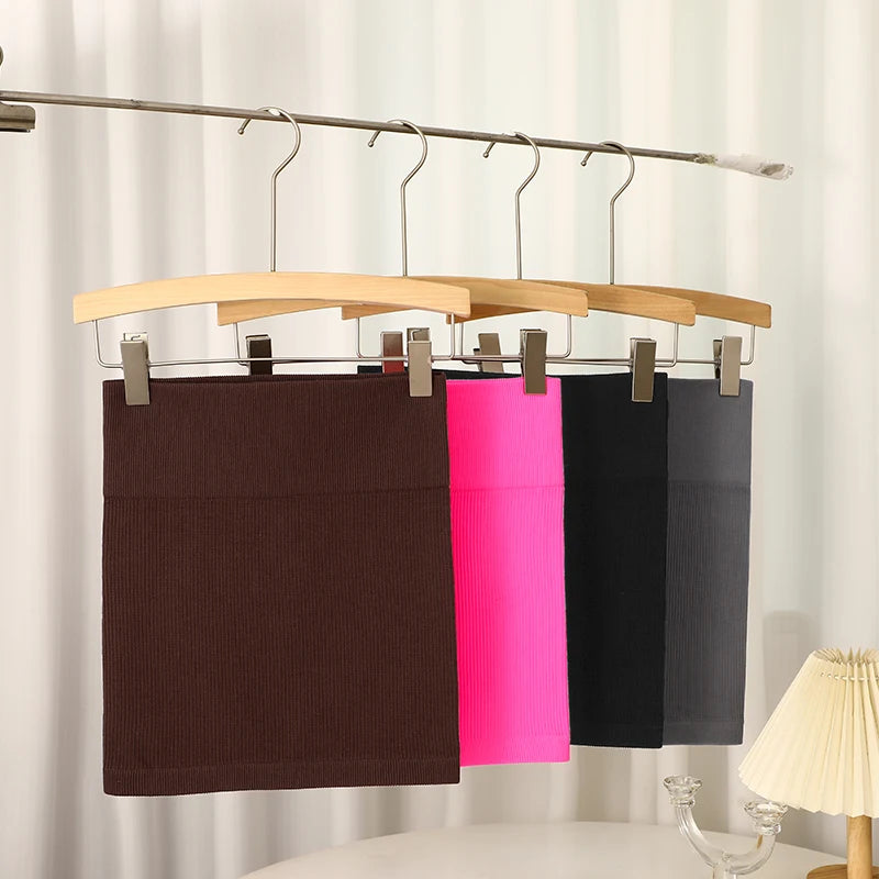 Mini Saia Preta de Cintura Alta – Corte Slim Elegante para Escritório
