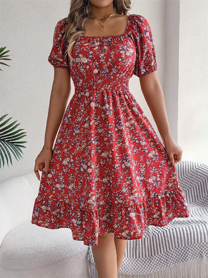 Vestido feminino estampado com gola quadrada e corte A elegante.