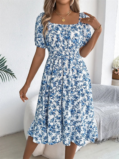 Vestido feminino estampado com gola quadrada e corte A elegante.
