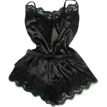 Conjunto de Pijama em Renda e Seda – Cami Sexy com Calções