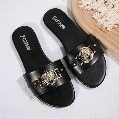 Sandálias Femininas Versáteis Estilo Leão com Detalhe em Metal