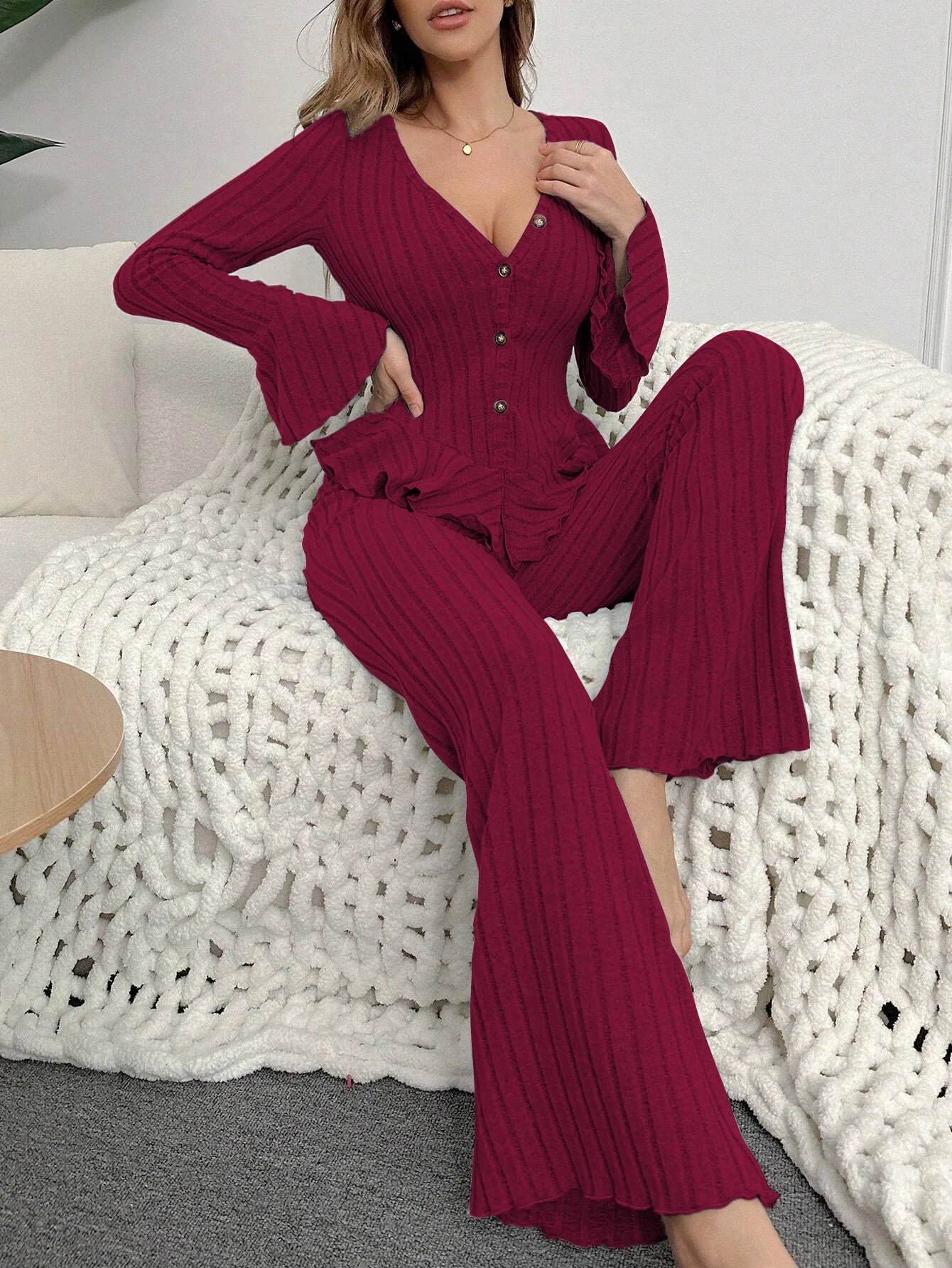 Conjunto de Pijama Outono/Inverno – Decote em V e Manga Comprida