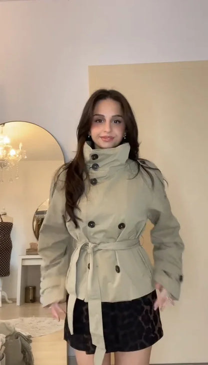 Jaqueta Trench Cropped com Cinto – Casaco Vintage de Abotoamento Duplo