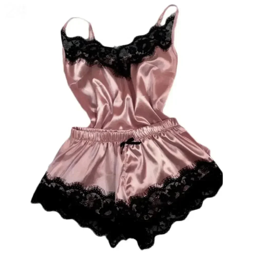 Conjunto de Pijama em Renda e Seda – Cami Sexy com Calções